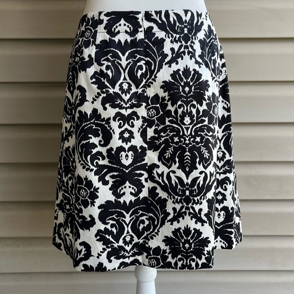 •LOFT• Black/White Damask A-Line Skirt - Size 8 - Picture 4 of 8